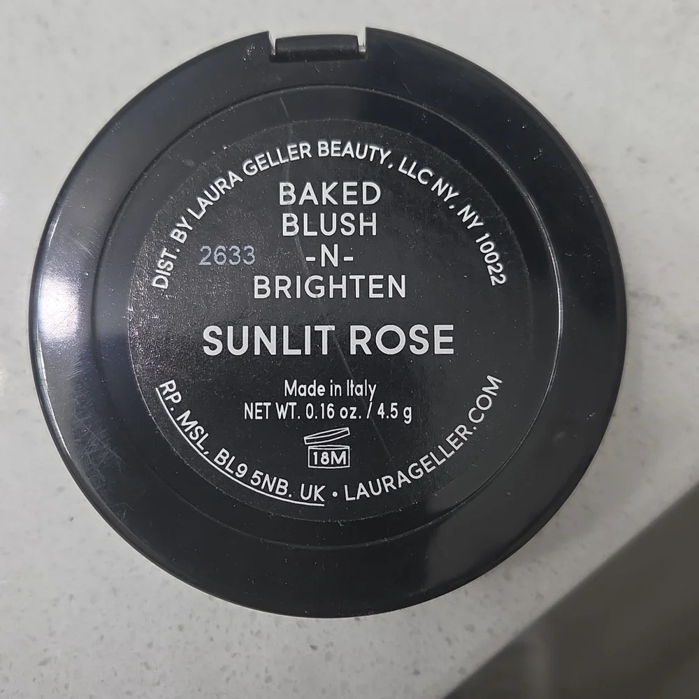 Laura Geller Baked Blush-N-Brighten Marbleized Blush In Sunlit Rose - Picture 4 of 7